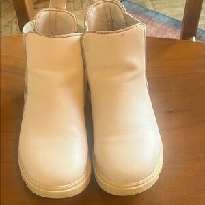 Pink native Kensington treklite